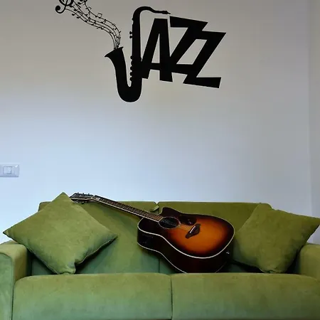 Jazz & Blues Near 